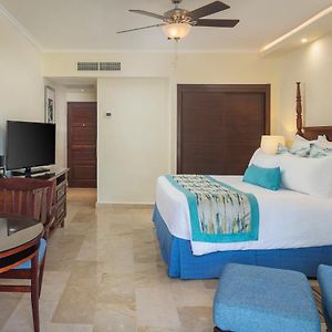 Premium Deluxe King Room
